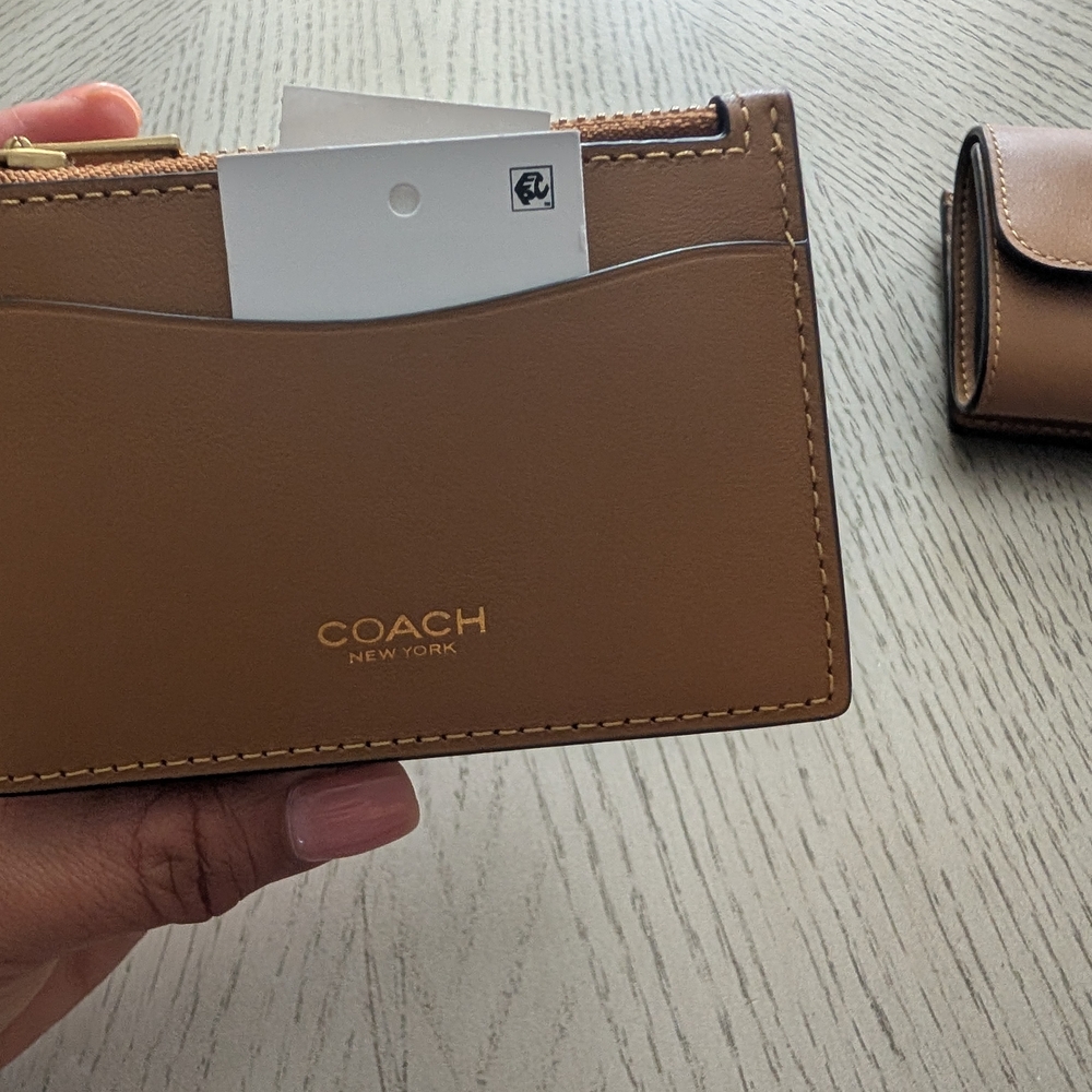 Coach Tan Leather Wallet - Picture 3 of 8